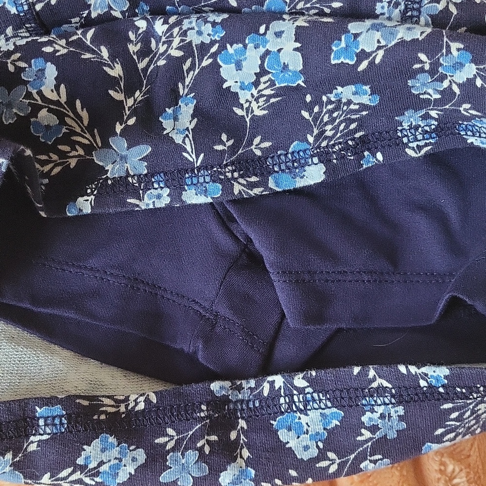 🌞 BearPaw Blue Floral Knit Skort Size 4 - Picture 3 of 3